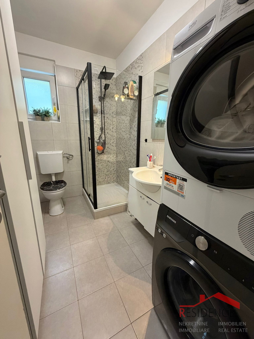 Pola – Šijana, duplex con due terrazze e vista aperta sulla città