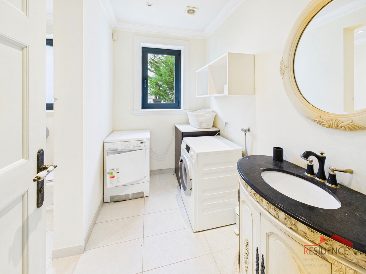 Banjole, villa di lusso con piscina, vicino al mare e al porto turistico