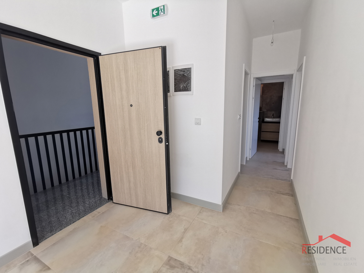 Banjole - Volme, nuovo appartamento al secondo piano con vista mare, posto per auto