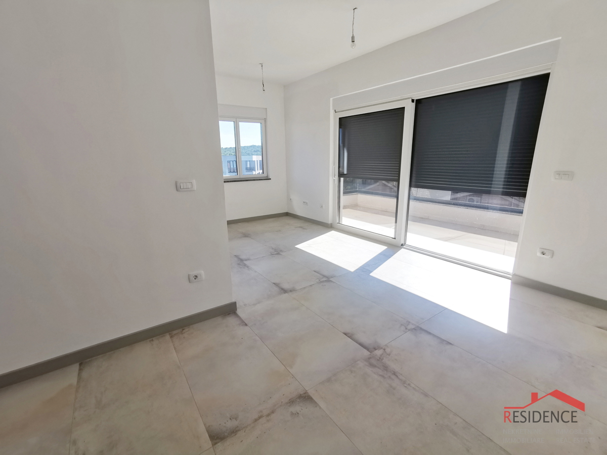 Banjole - Volme, nuovo appartamento al secondo piano con vista mare, posto per auto