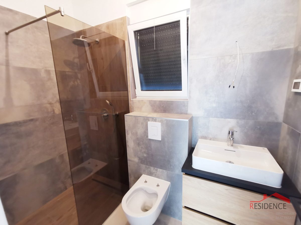 Banjole - Volme, nuovo appartamento al secondo piano con vista mare, posto per auto