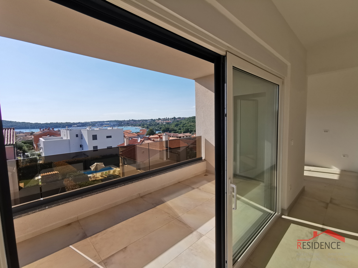 Banjole - Volme, nuovo appartamento al secondo piano con vista mare, posto per auto