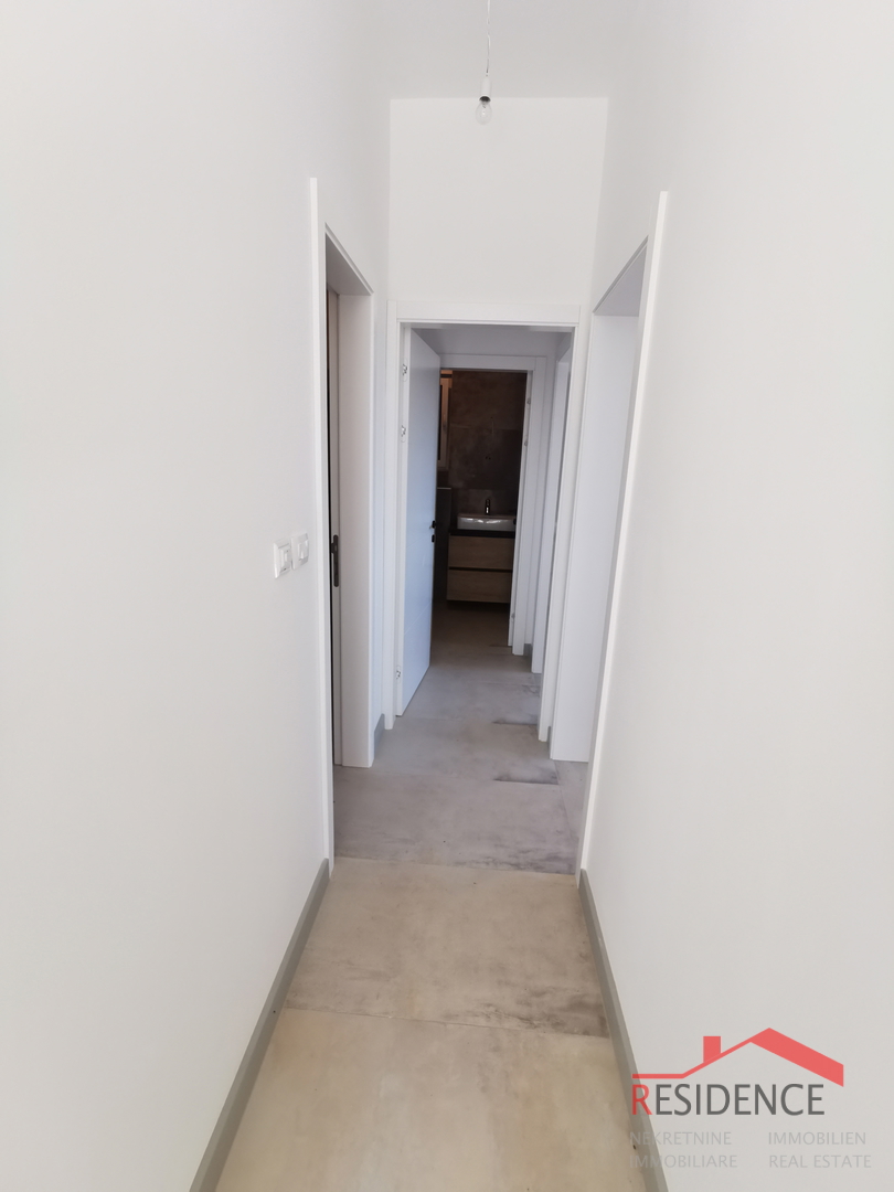 Banjole - Volme, nuovo appartamento al secondo piano con vista mare, posto per auto