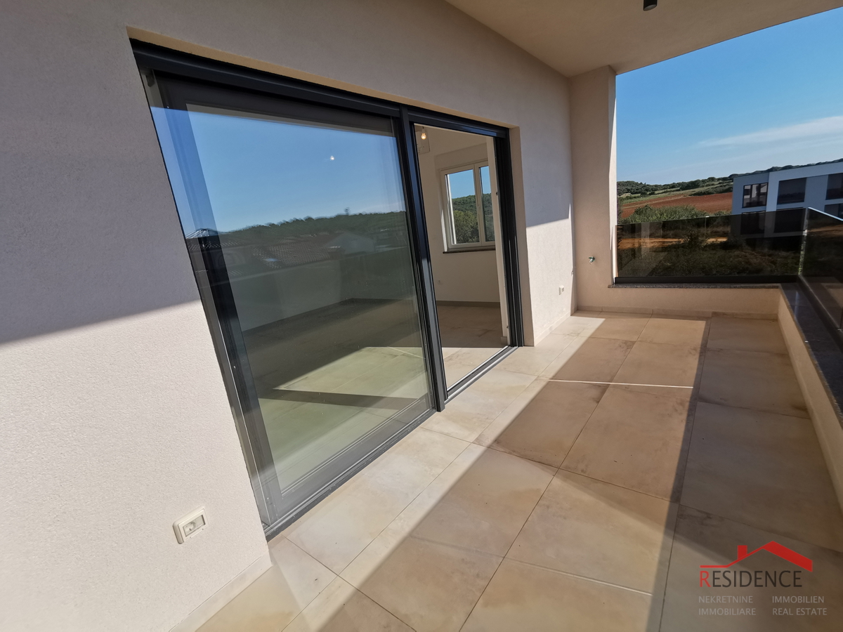 Banjole - Volme, nuovo appartamento al secondo piano con vista mare, posto per auto