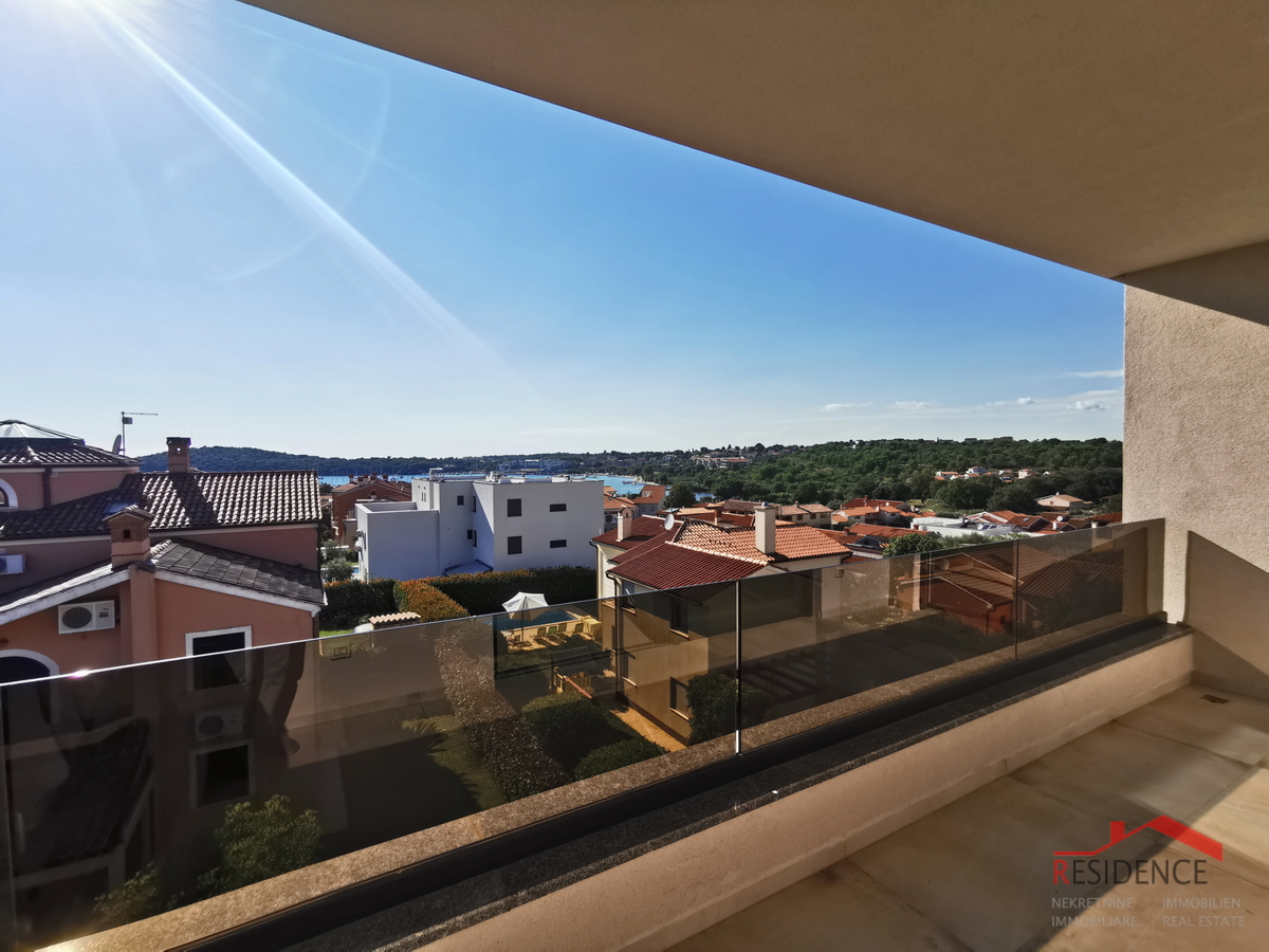 Banjole - Volme, nuovo appartamento al secondo piano con vista mare, posto per auto