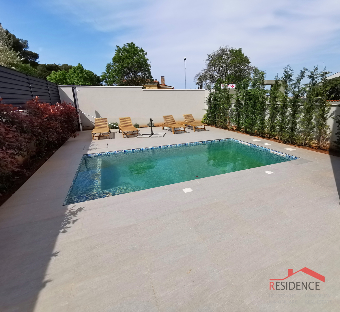 Pola, dintorni, nuova casa con piscina