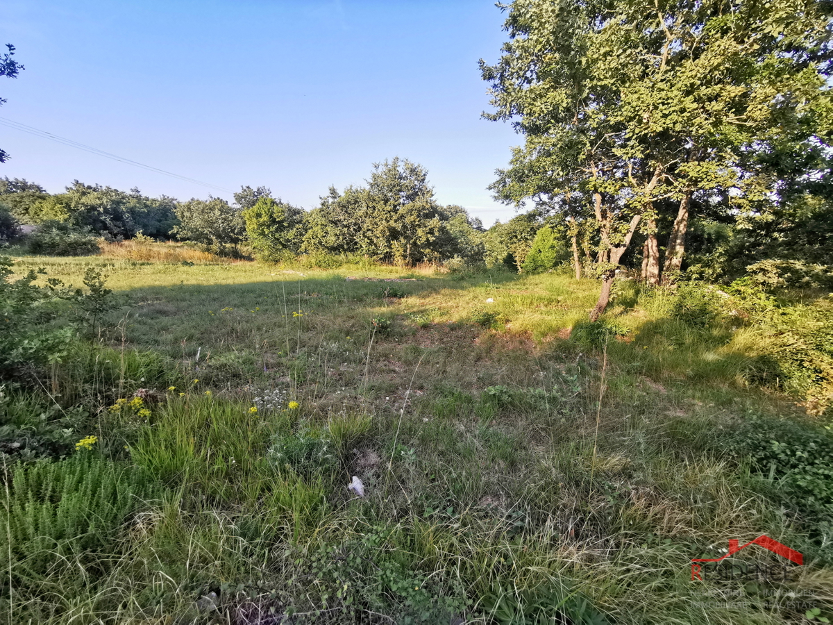 Zona Savičenta, terreno edificabile