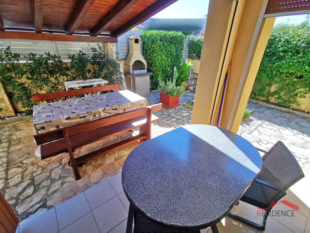 Vendita esclusiva di un appartamento con giardino a Banjole - Volme