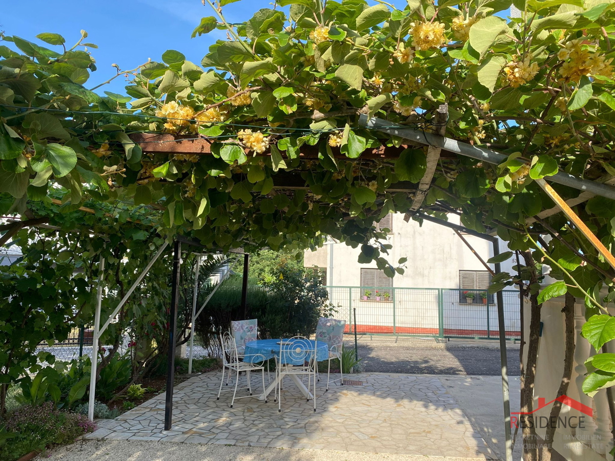 Casa indipendente a Šurida