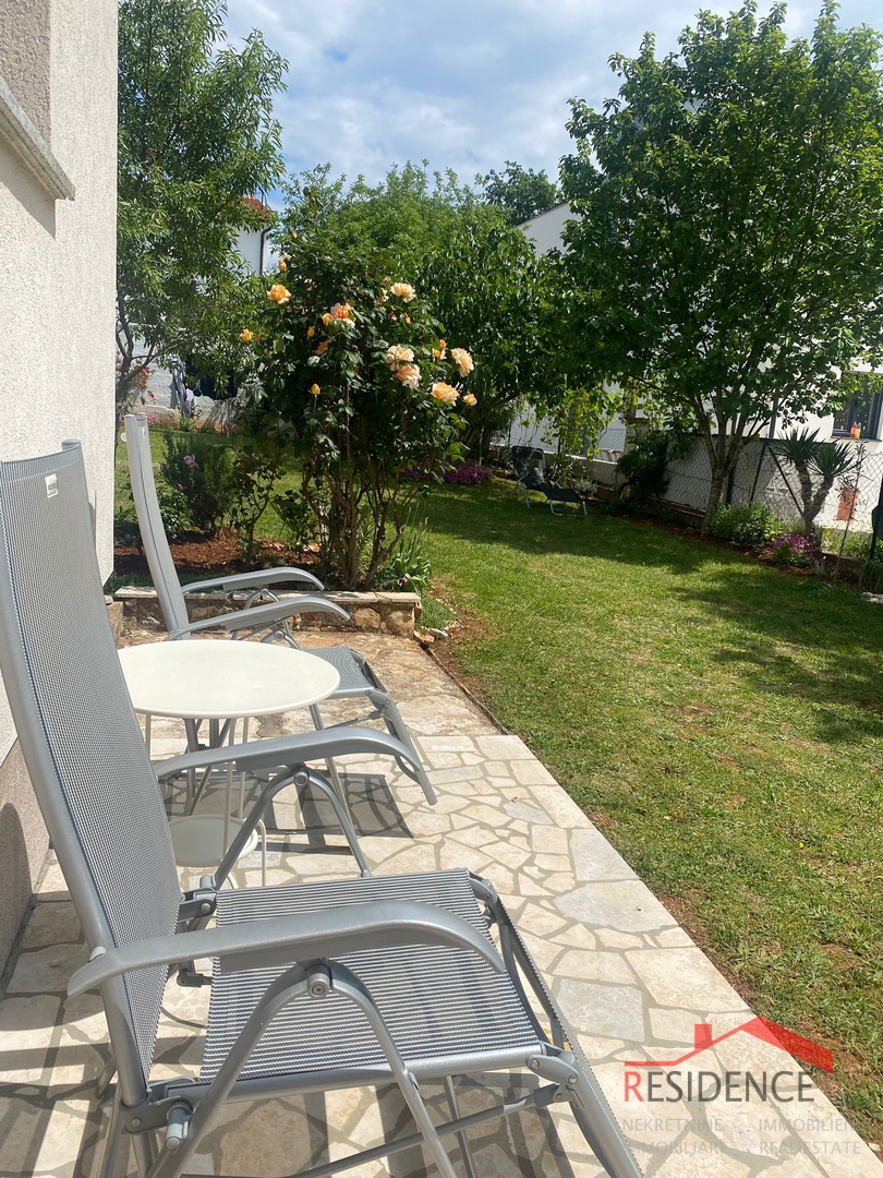 Casa indipendente a Šurida