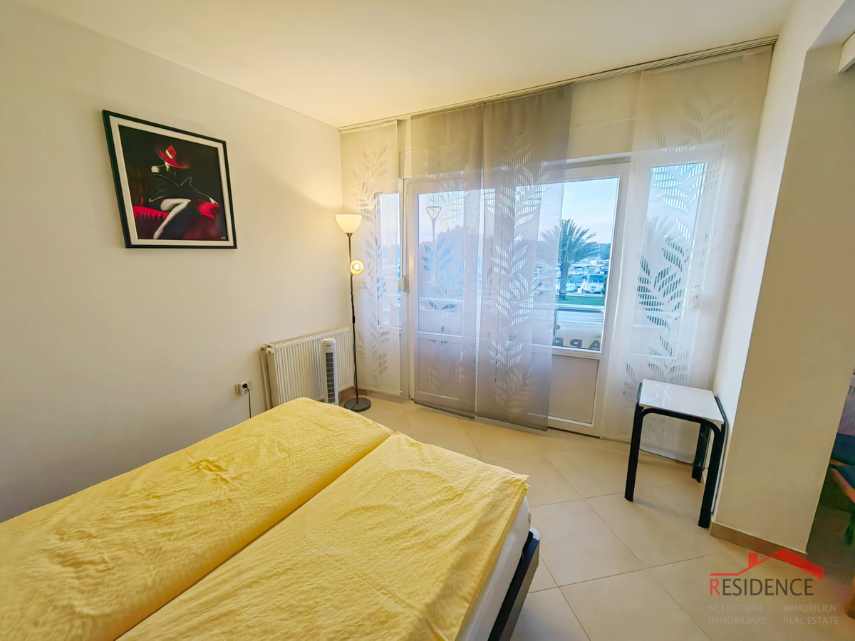 Medulin – Bellissimo appartamento in prima fila sul mare