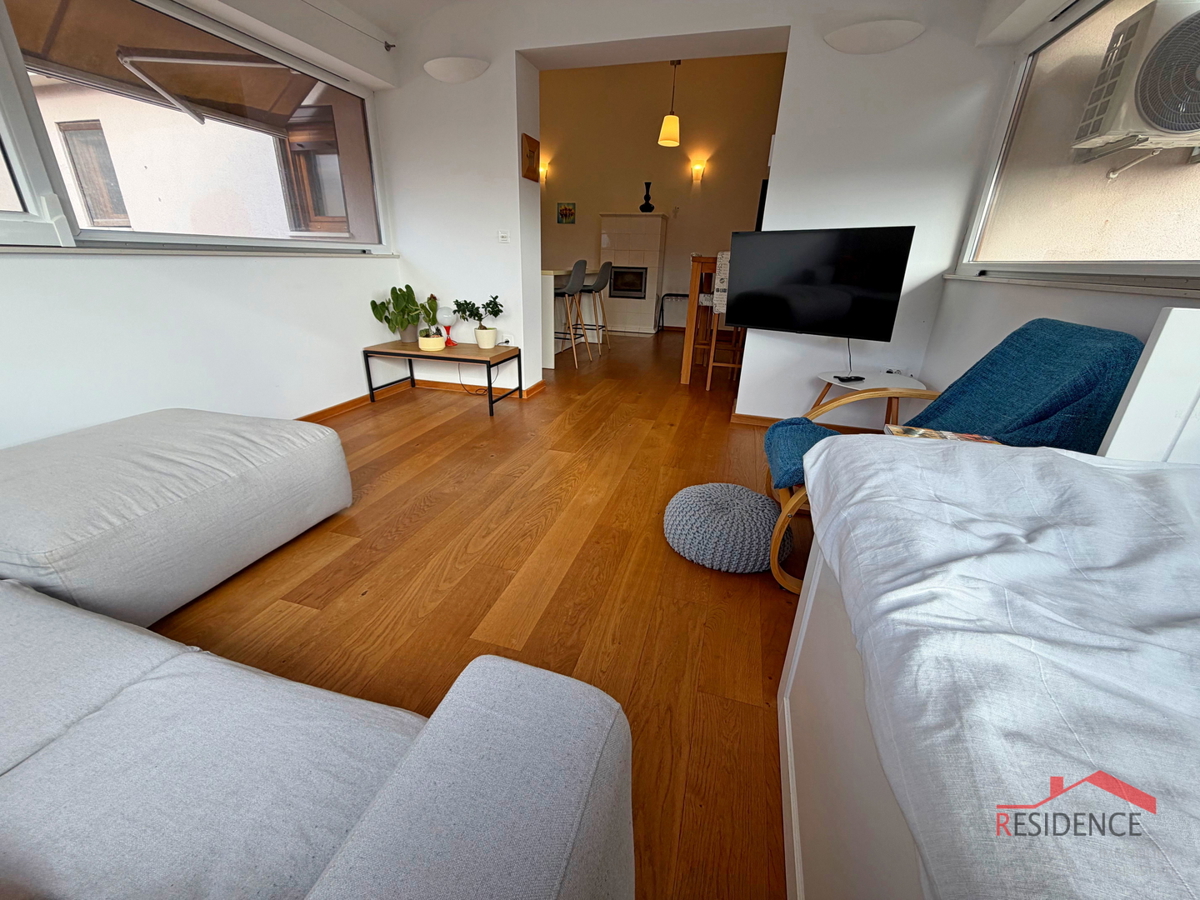 Štinjan, 1° piano, 2 camere da letto, 2 posti auto