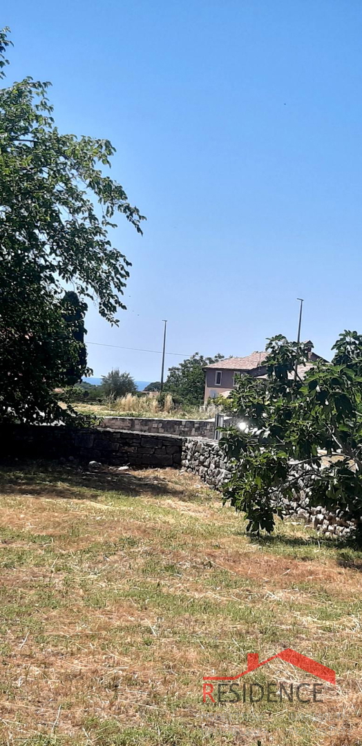 ROVINJSKO SELO, CASA IN PIETRA DA RISTRUTTURARE