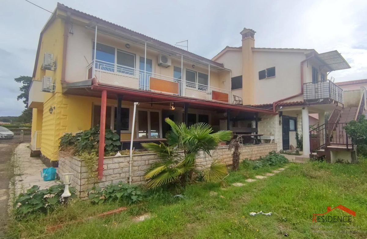 Medolino, casa indipendente con garage