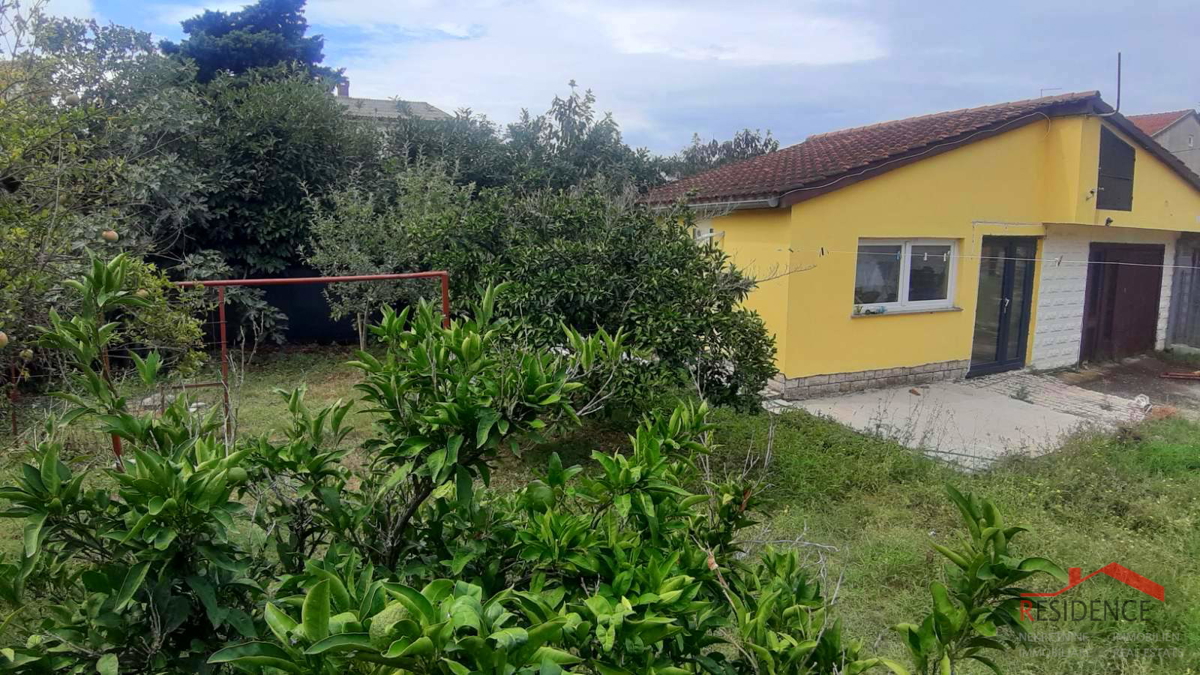 Medolino, casa indipendente con garage