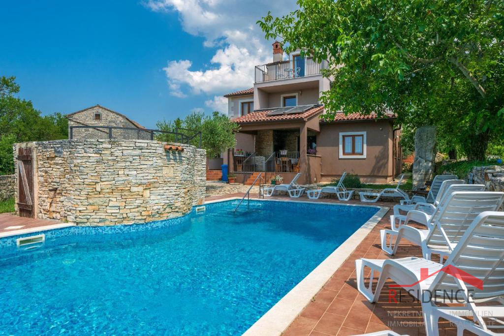 Dintorni di Svetvinčent, villa indipendente con piscina