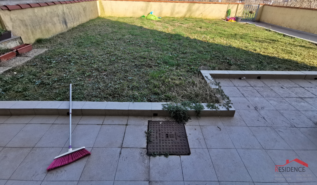 Pola, Gregovica, appartamento al 2° piano, giardino, posto auto