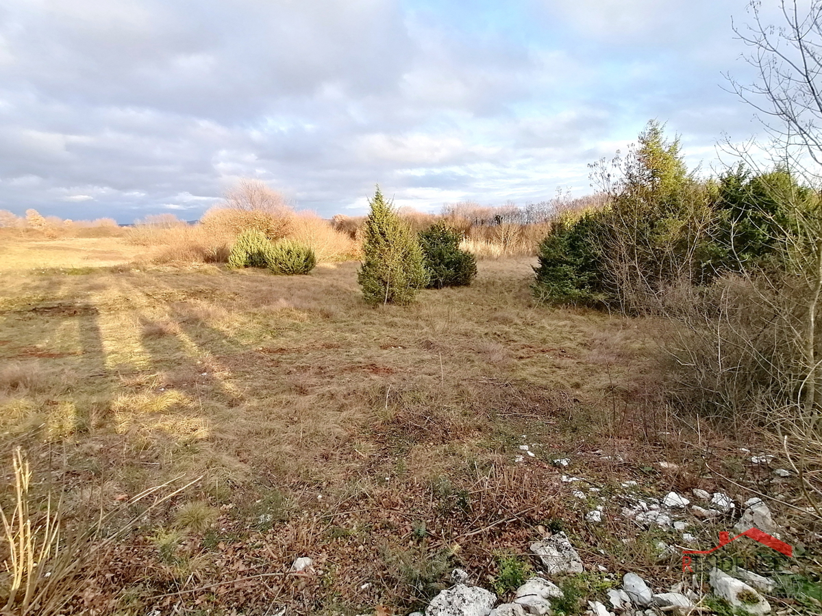 HRELJIĆI, TERRENO EDIFICABILE