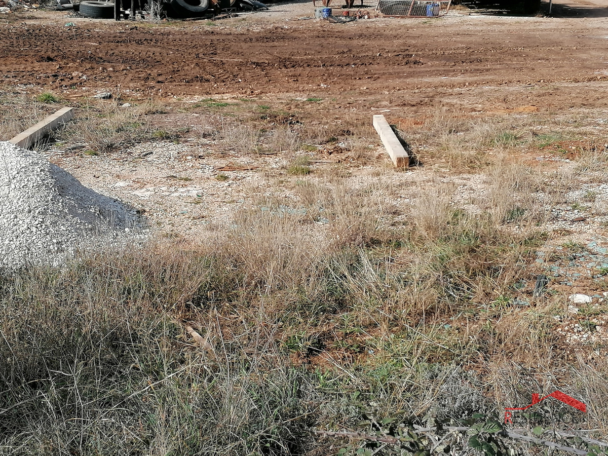 ŠTINJAN, TERRENO EDIFICABILE A SCOPO ECONOMICO