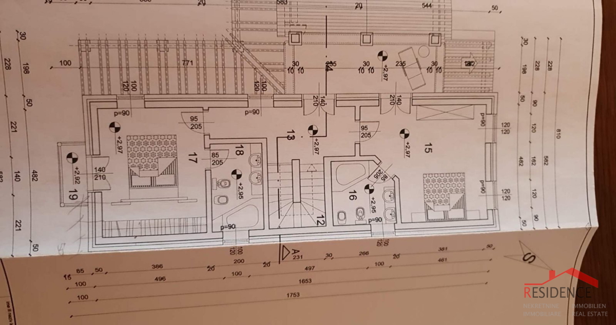 CASA INDIPENDENTE CON PISCINA, A 7 KM DA VODNJAN