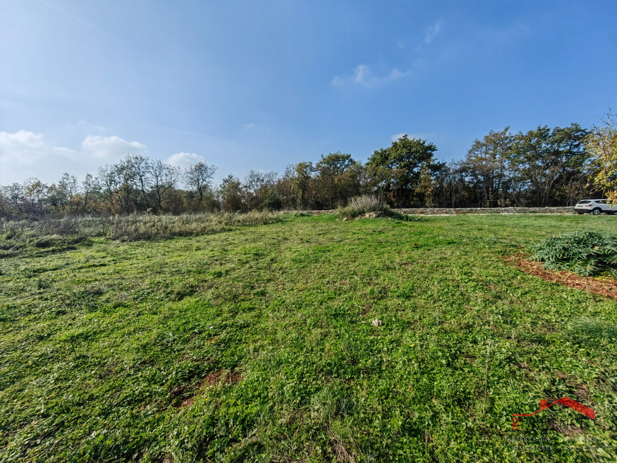 CUKRIĆI - SVETI KIRIN, TERRENO EDIFICABILE CON PERMESSO DI COSTRUIRE