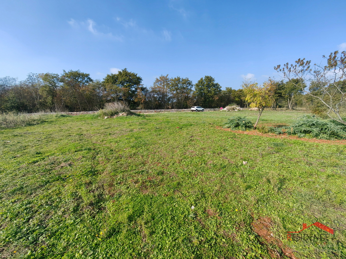 CUKRIĆI - SVETI KIRIN, TERRENO EDIFICABILE CON PERMESSO DI COSTRUIRE