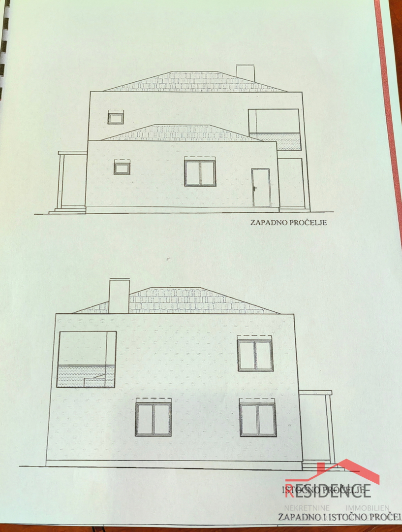 Terreno edificabile con permesso di costruzione a Sveti Kirin