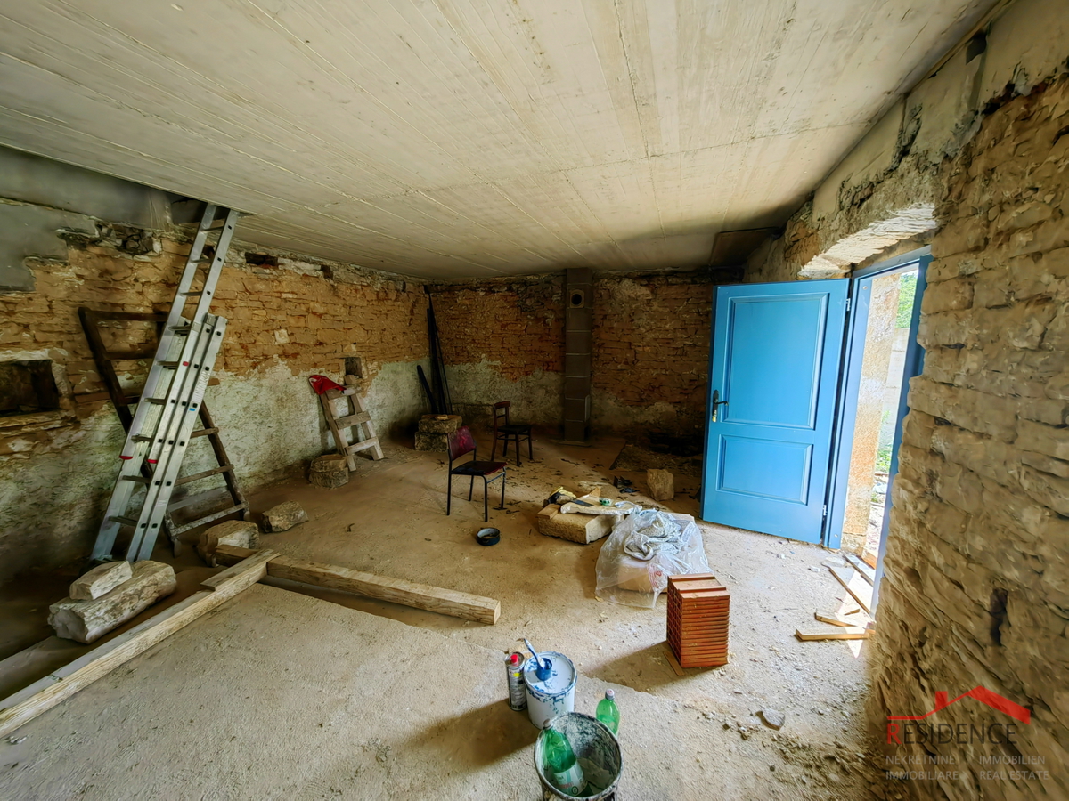 Žminj, casa in pietra istriana, dependance, giardino