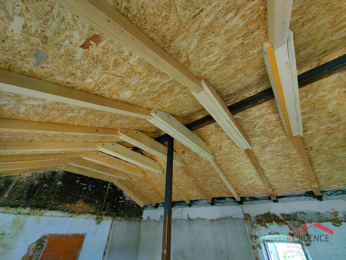 Žminj, casa in pietra istriana, dependance, giardino