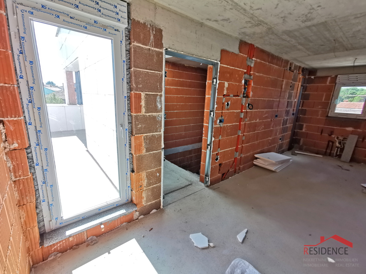 Pola, Valdebek, appartamento al 2° piano, garage