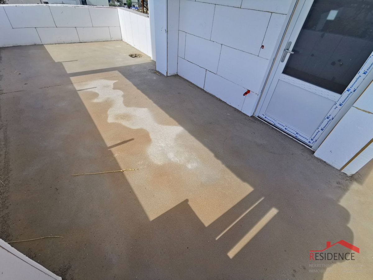 Pola, Valdebek, appartamento al 2° piano, garage