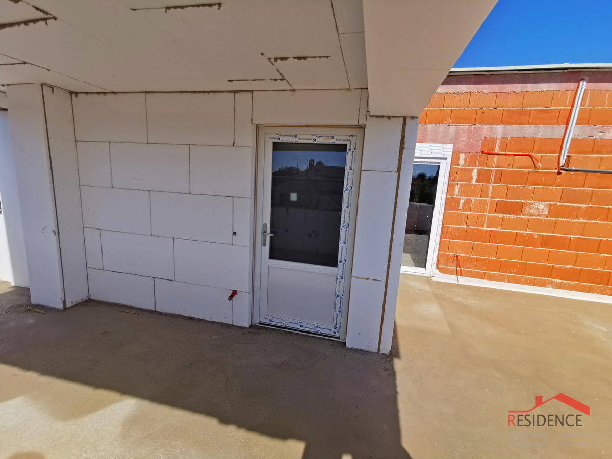 Pola, Valdebek, appartamento al 2° piano, garage