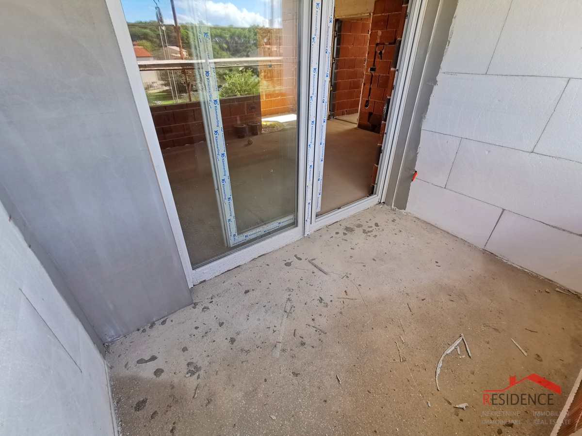 Pola, Valdebek, appartamento al 2° piano, garage