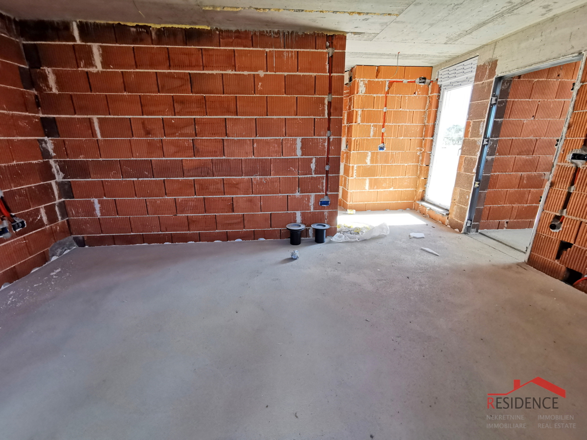 Pola, Valdebek, appartamento al 2° piano, garage