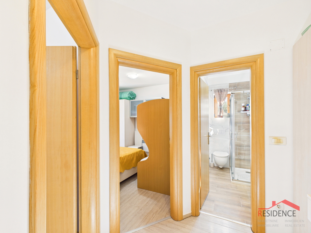 Vendita esclusiva di un appartamento con giardino a Banjole - Volme