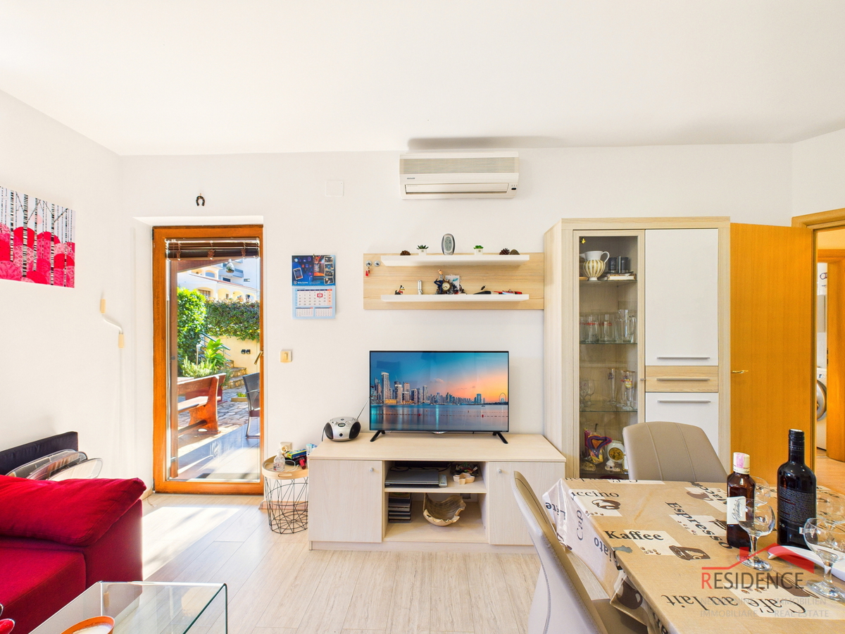 Vendita esclusiva di un appartamento con giardino a Banjole - Volme