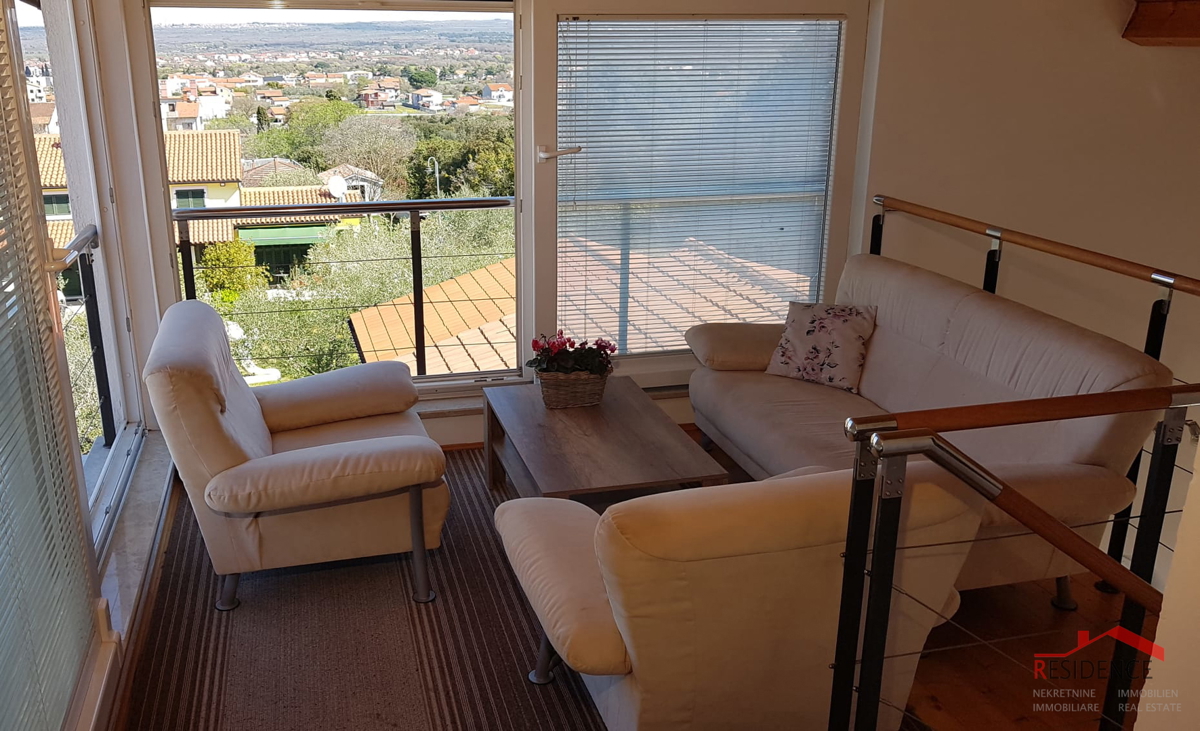 Appartamento a Štinjan con vista mare