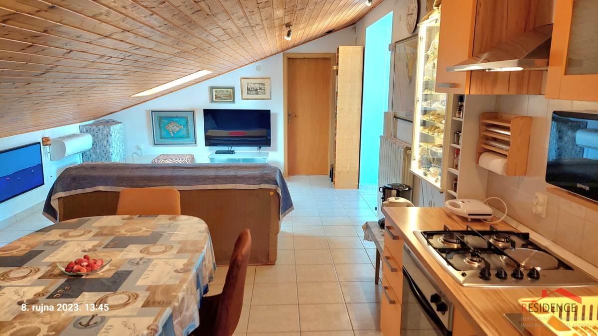 Appartamento a Štinjan con vista mare