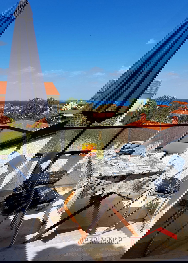 Appartamento a Štinjan con vista mare