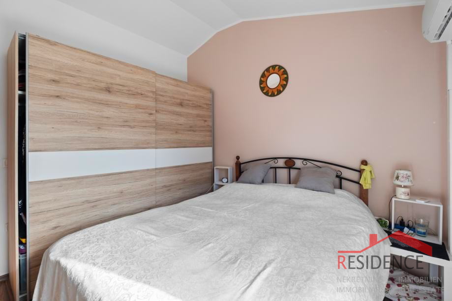 Pomer, casa familiare vicino al mare e ad Aci marina