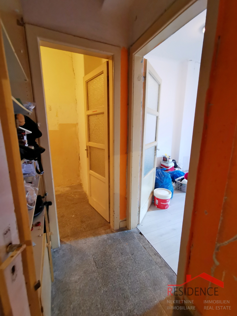 Pola, centro, appartamento con 4 camere da letto, terrazza