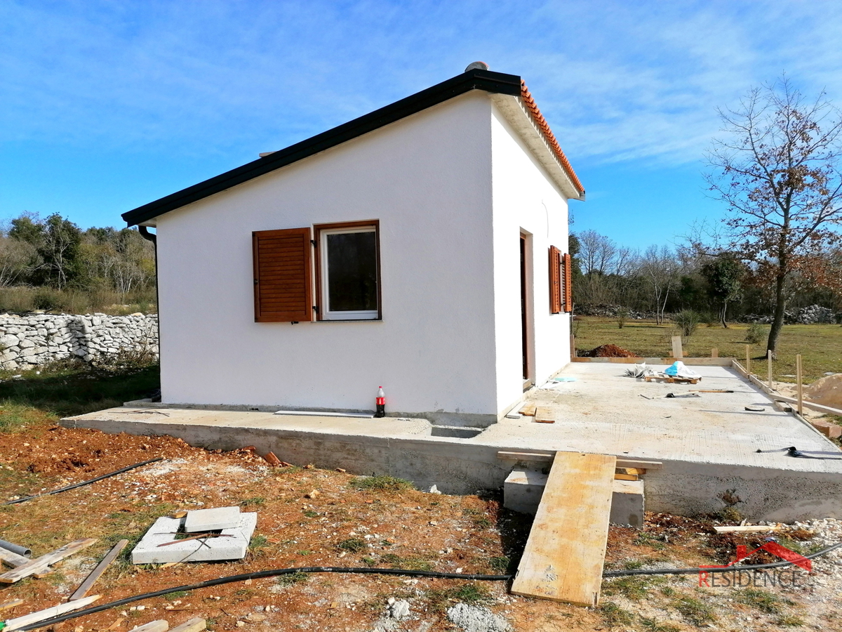 ROVIGNO, ŠPANIDIGA, CASA CON TERRENO AGRICOLO