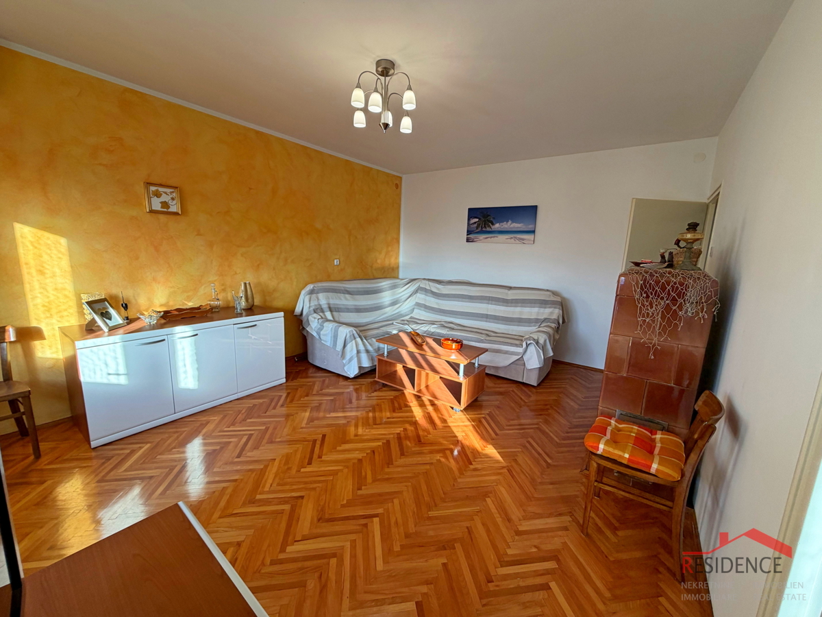 Pola, Kaštanjer, appartamento al 2° piano