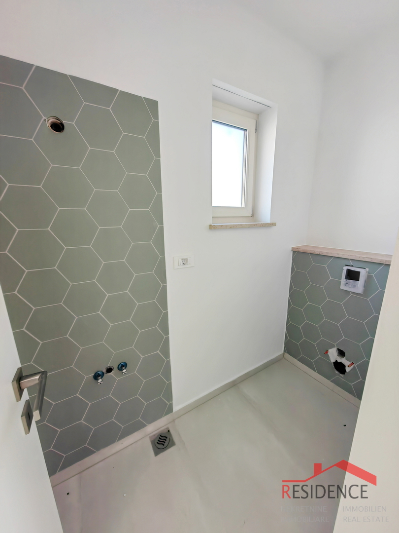 Ližnjan, nuova villa con piscina e vista mare