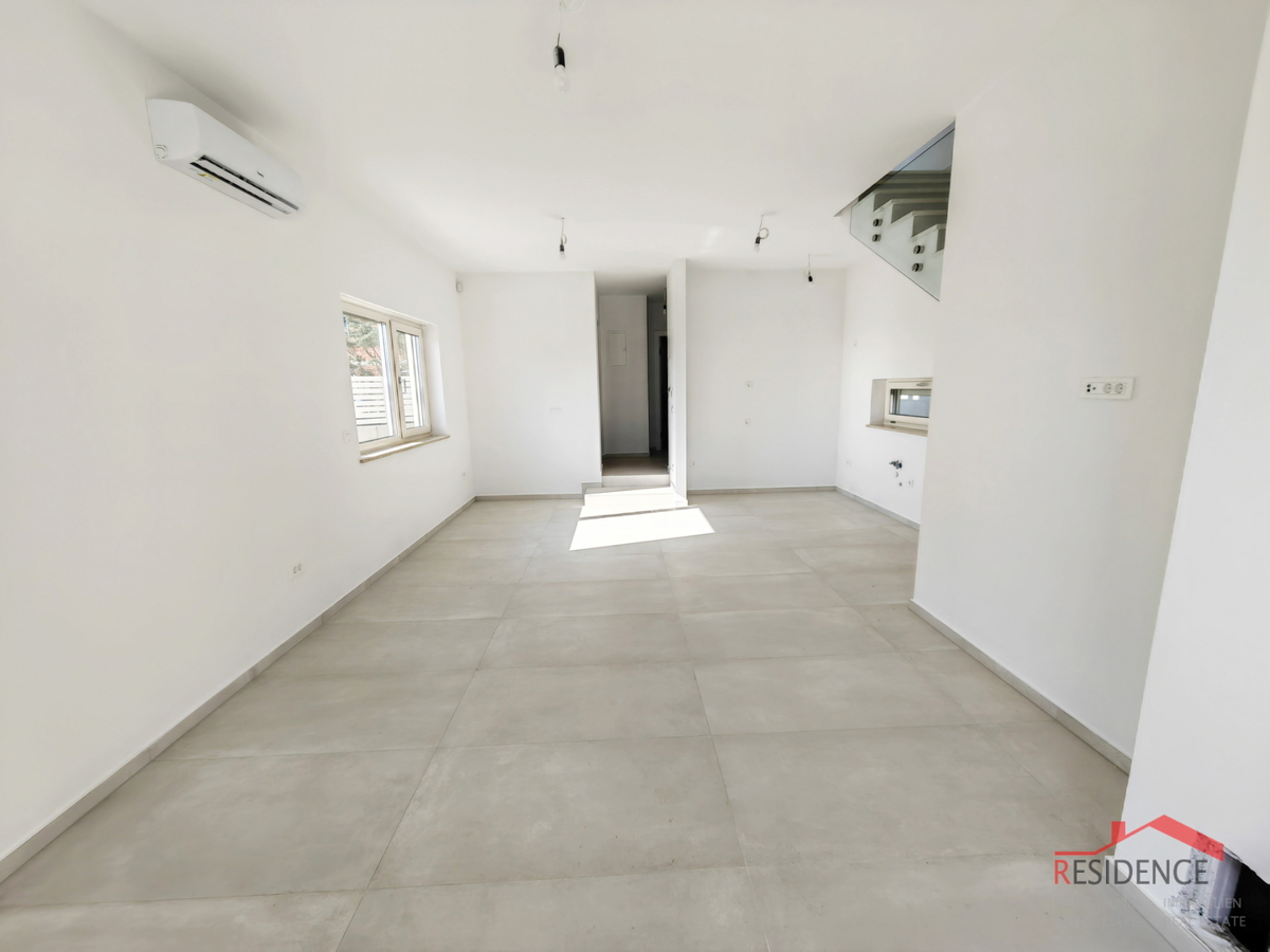 Ližnjan, nuova villa con piscina e vista mare