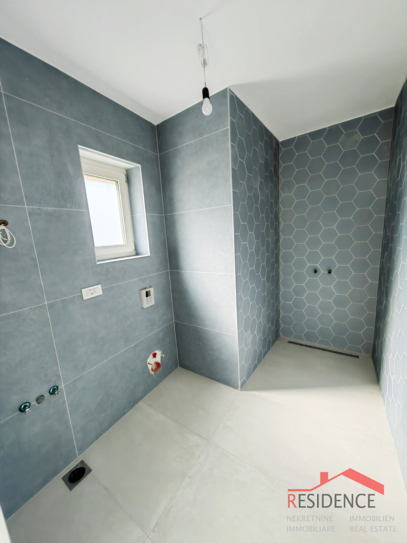 Ližnjan, nuova villa con piscina e vista mare