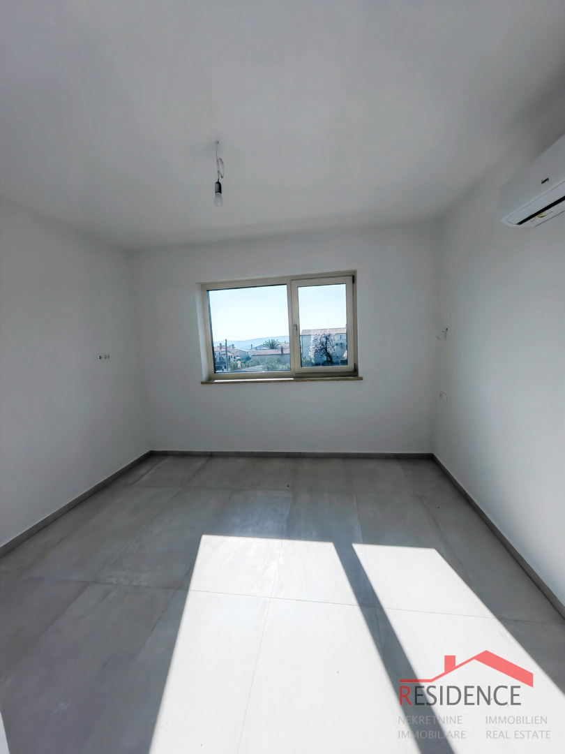 Ližnjan, nuova villa con piscina e vista mare