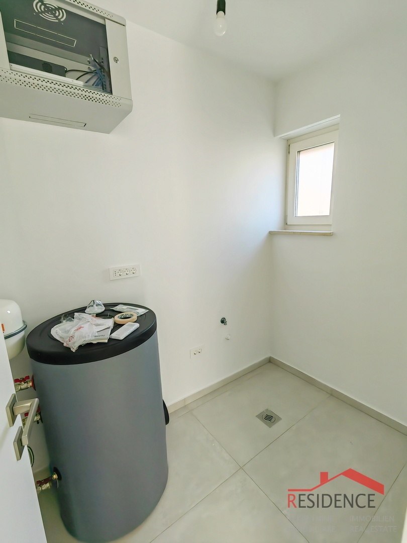 Ližnjan, nuova villa con piscina e vista mare