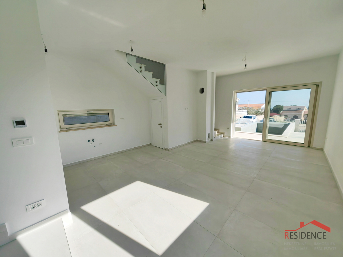 Ližnjan, nuova villa con piscina e vista mare