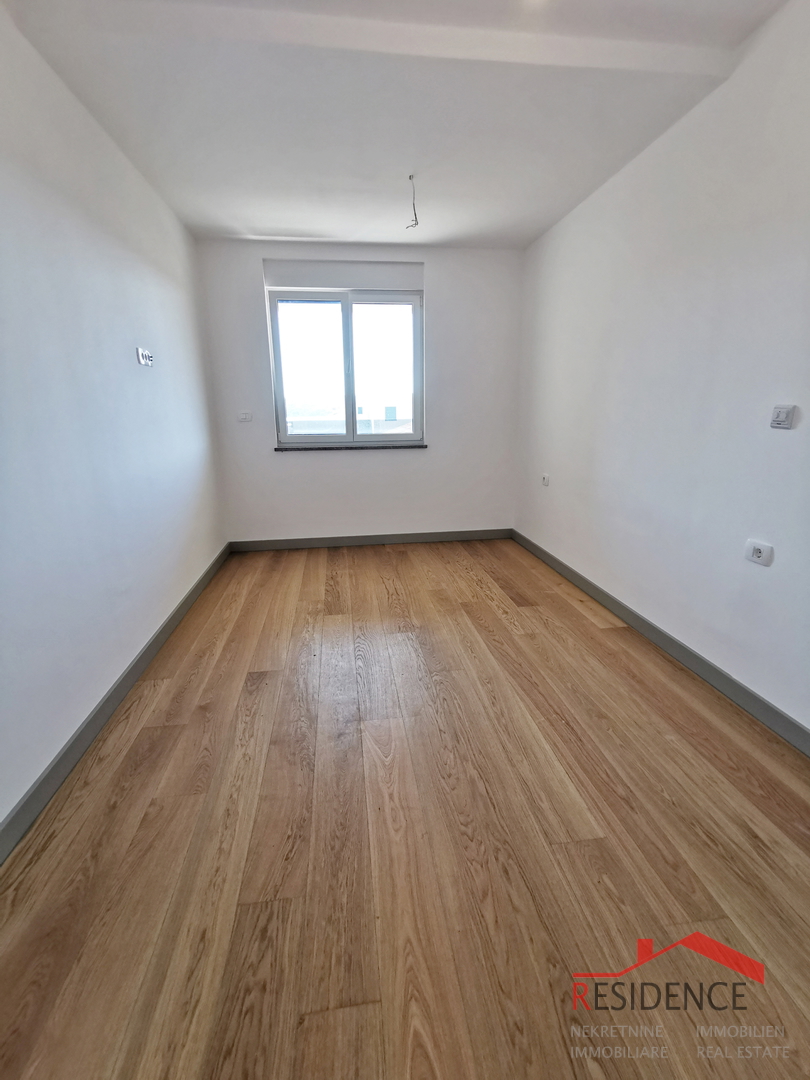 Banjole - Volme, nuovo appartamento al primo piano, Posti per Auto